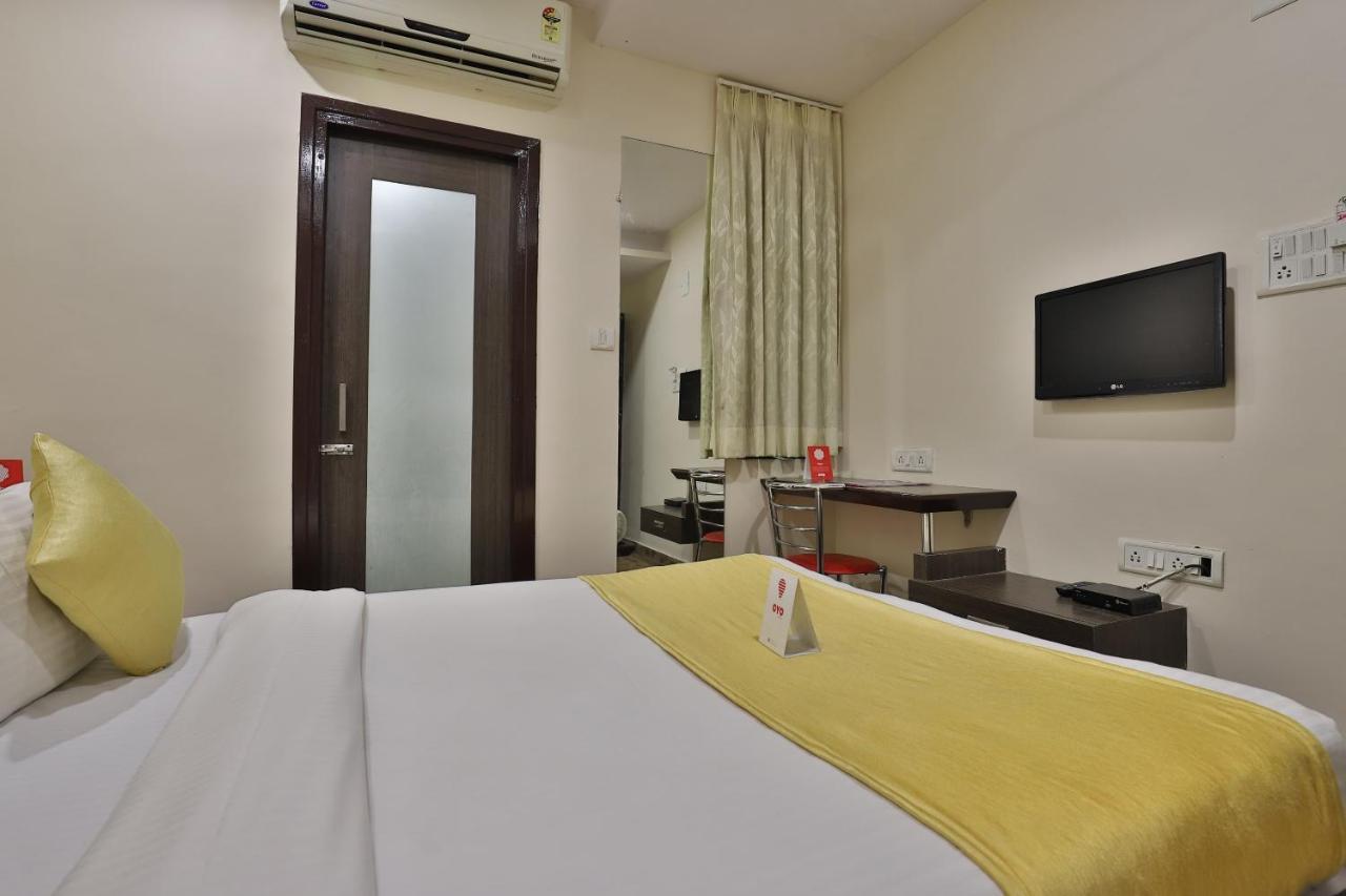 New Rajdhani Hotel Vadodara Exterior foto